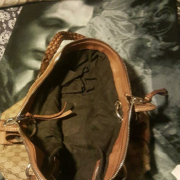 Large gucci handbag - Picture 2 of 4